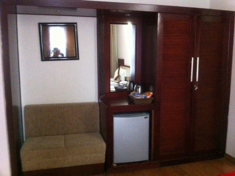 Long Anh Hotel Дананг Экстерьер фото
