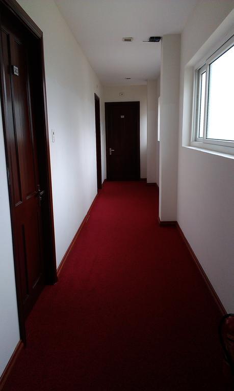 Long Anh Hotel Дананг Экстерьер фото